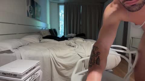 wearetwo online show from March 24, 2026, 2:00 pm