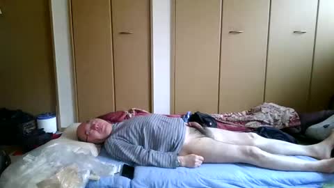 watanosmoking online show from April 10, 2026, 4:39 am