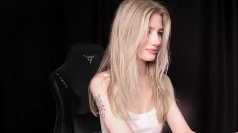 waterfallwoods online show from January 18, 2025, 7:15 pm