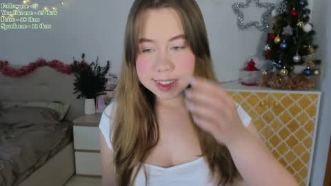 Snapshot of watermelon_sugar_ chatting on January 9, 2025, 9:37 am Tess Pls support me with Can we reach 155 my favorite number online show from January 9, 2025, 9:37 am