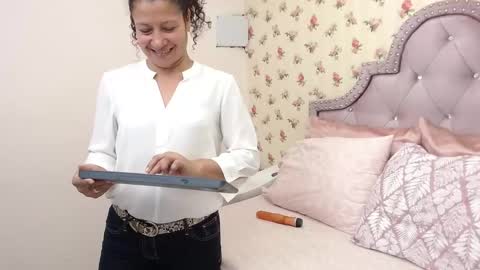 Milf Latina online show from March 21, 2026, 1:16 pm