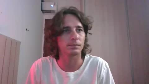 wave_boyy online show from March 16, 2026, 2:28 am