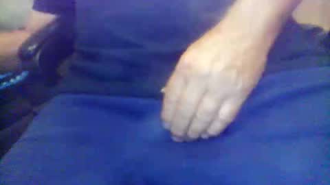 Snapshot of wayne1311 chatting on October 18, 2025, 2:36 am wayne1311 online show from October 18, 2025, 2:36 am