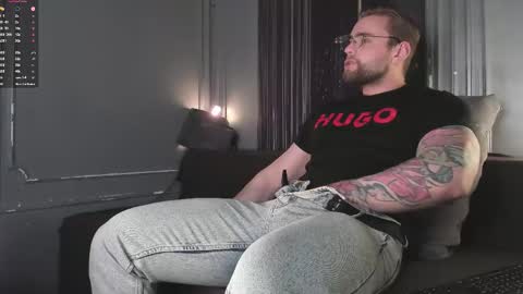 Snapshot of waynemiller_ chatting on November 23, 2025, 4:45 am Wayne online show from November 23, 2025, 4:45 am