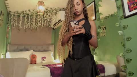 Wayuu Goddess  3 online show from February 2, 2025, 9:02 pm