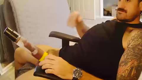 wazooforty2 online show from October 11, 2025, 5:00 pm