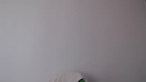 Trixie 3 online show from July 21, 2026, 1:57 pm