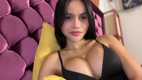 Maggie online show from April 29, 2026, 3:27 pm