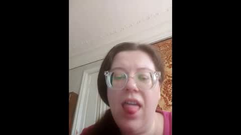 Marina online show from May 1, 2026, 1:26 pm