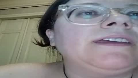 Snapshot of webgirl2 chatting on June 25, 2026, 8:35 pm Marina online show from June 25, 2026, 8:35 pm