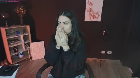 Snapshot of wednesdayfriday chatting on February 5, 2025, 12:31 am Wednesday Please help me to reach 111 thumbs up online show from February 5, 2025, 12:31 am