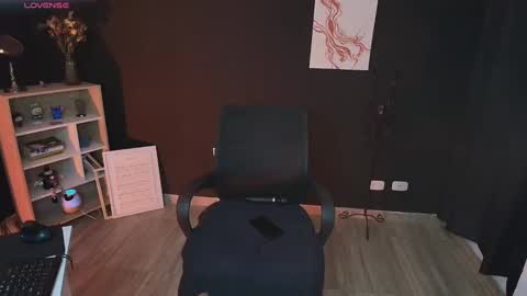 Snapshot of wednesdayfriday chatting on February 9, 2025, 11:15 pm Wednesday Please help me to reach 111 thumbs up online show from February 9, 2025, 11:15 pm