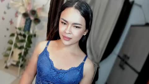 Snapshot of wellcumbabyxx chatting on June 5, 2026, 12:06 am Hi Im LOVIE Please dont forget to follow and thumbs up me online show from June 5, 2026, 12:06 am