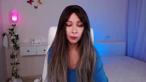 Wendi Foster online show from February 24, 2025, 5:09 pm