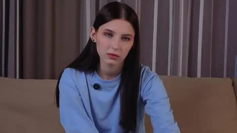 Kristin online show from March 16, 2026, 11:47 am