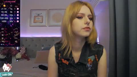 Snapshot of wendymay chatting on September 30, 2025, 7:02 am Wendy online show from September 30, 2025, 7:02 am