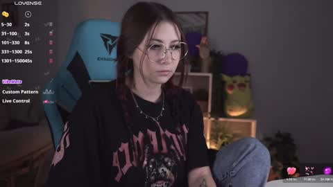 little girl who is always rightLisa online show from February 7, 2025, 5:52 am