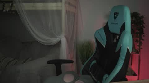 little girl who is always rightLisa online show from October 19, 2025, 1:50 am