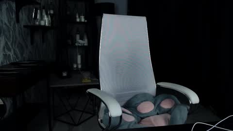 little girl who is always rightLisa online show from March 17, 2026, 1:10 am