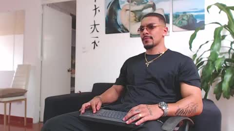 Snapshot of wesleyrogger chatting on March 1, 2025, 7:48 pm Wesley Rogger online show from March 1, 2025, 7:48 pm