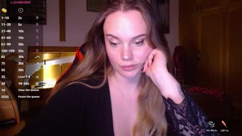 Lana online show from March 2, 2026, 8:59 pm