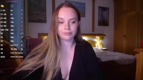 Lana online show from April 29, 2026, 5:30 pm