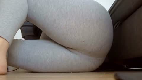 Snapshot of wet_pants2022 chatting on September 18, 2025, 7:10 am wet_pants2022 online show from September 18, 2025, 7:10 am