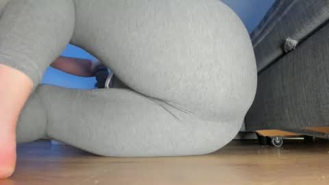 Snapshot of wet_pants2022 chatting on May 27, 2026, 9:56 pm wet_pants2022 online show from May 27, 2026, 9:56 pm