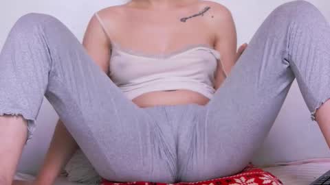 Beatrice Moan from LovenseWet from Tip MenuOpen for Private online show from March 4, 2026, 11:11 pm