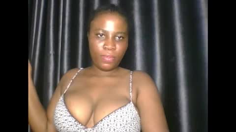 Snapshot of wetfatpussy_ chatting on October 18, 2025, 7:14 pm wetfatpussy_ online show from October 18, 2025, 7:14 pm