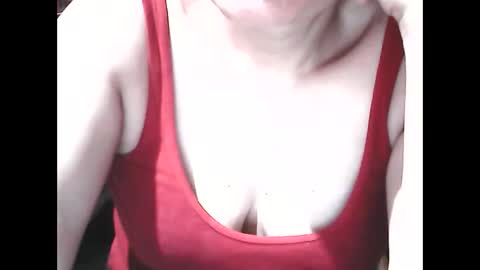 Snapshot of wethornypussy4u chatting on October 17, 2025, 8:17 am wethornypussy4u online show from October 17, 2025, 8:17 am