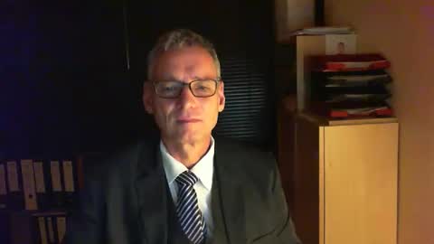 Franz online show from October 18, 2025, 7:58 pm