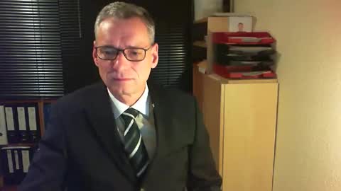 Franz online show from December 2, 2025, 9:21 pm