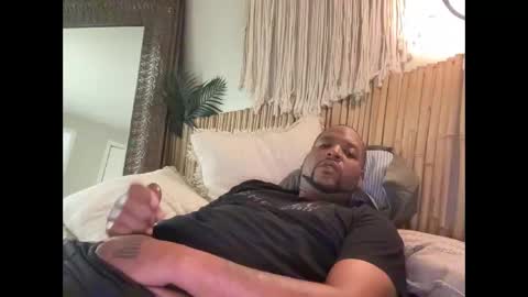 Snapshot of wettdreammcumtru chatting on October 15, 2025, 1:11 pm Magic johnson 313 online show from October 15, 2025, 1:11 pm