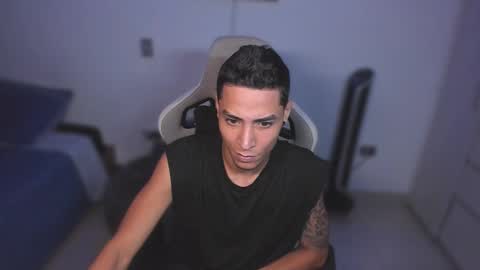 Snapshot of wexx_ chatting on January 8, 2026, 4:37 am wex online show from January 8, 2026, 4:37 am