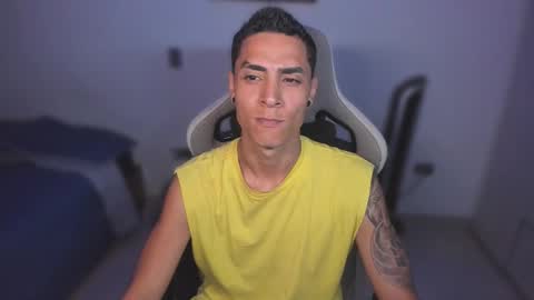 Snapshot of wexx_ chatting on January 19, 2026, 3:10 am wex online show from January 19, 2026, 3:10 am