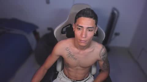 Snapshot of wexx_ chatting on February 5, 2026, 12:04 am wex online show from February 5, 2026, 12:04 am