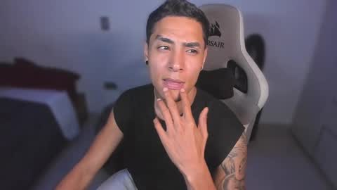 Snapshot of wexx_ chatting on February 22, 2026, 4:13 am wex online show from February 22, 2026, 4:13 am