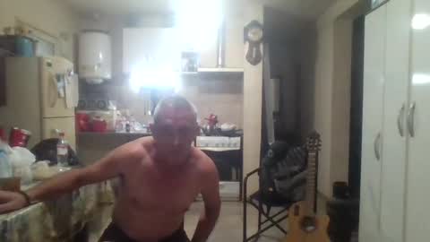 wg_colbert_noir online show from February 19, 2025, 4:33 pm