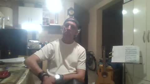 wg_colbert_noir online show from September 22, 2025, 4:14 am