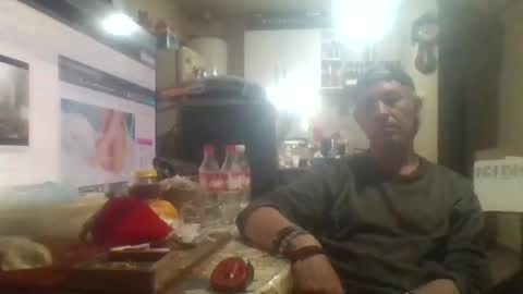 wg_colbert_noir online show from October 14, 2025, 6:14 am