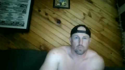 wh879 online show from April 14, 2026, 7:20 pm