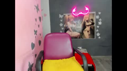 white_luna1 online show from April 23, 2026, 8:55 pm