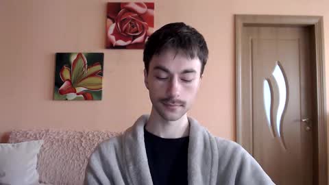 Snapshot of white_sport chatting on March 5, 2026, 12:12 pm Tom online show from March 5, 2026, 12:12 pm