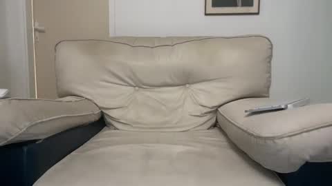 white_wizard_ online show from January 18, 2025, 8:30 pm