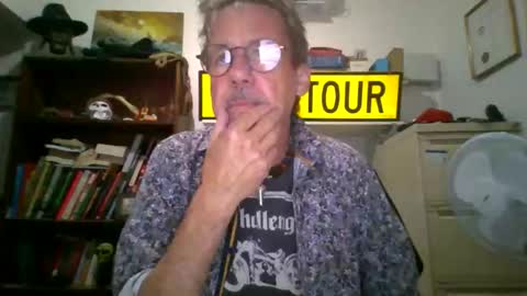 whiteboomer online show from March 26, 2026, 10:32 am