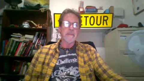 whiteboomer online show from April 1, 2026, 7:53 am