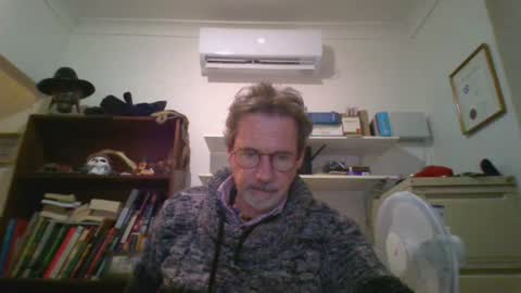 whiteboomer online show from June 12, 2026, 10:47 am