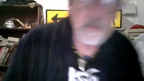 whiteboomer online show from July 22, 2026, 8:39 am