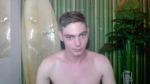 Snapshot of whiteboyinasia chatting on December 20, 2025, 11:17 am Christian online show from December 20, 2025, 11:17 am